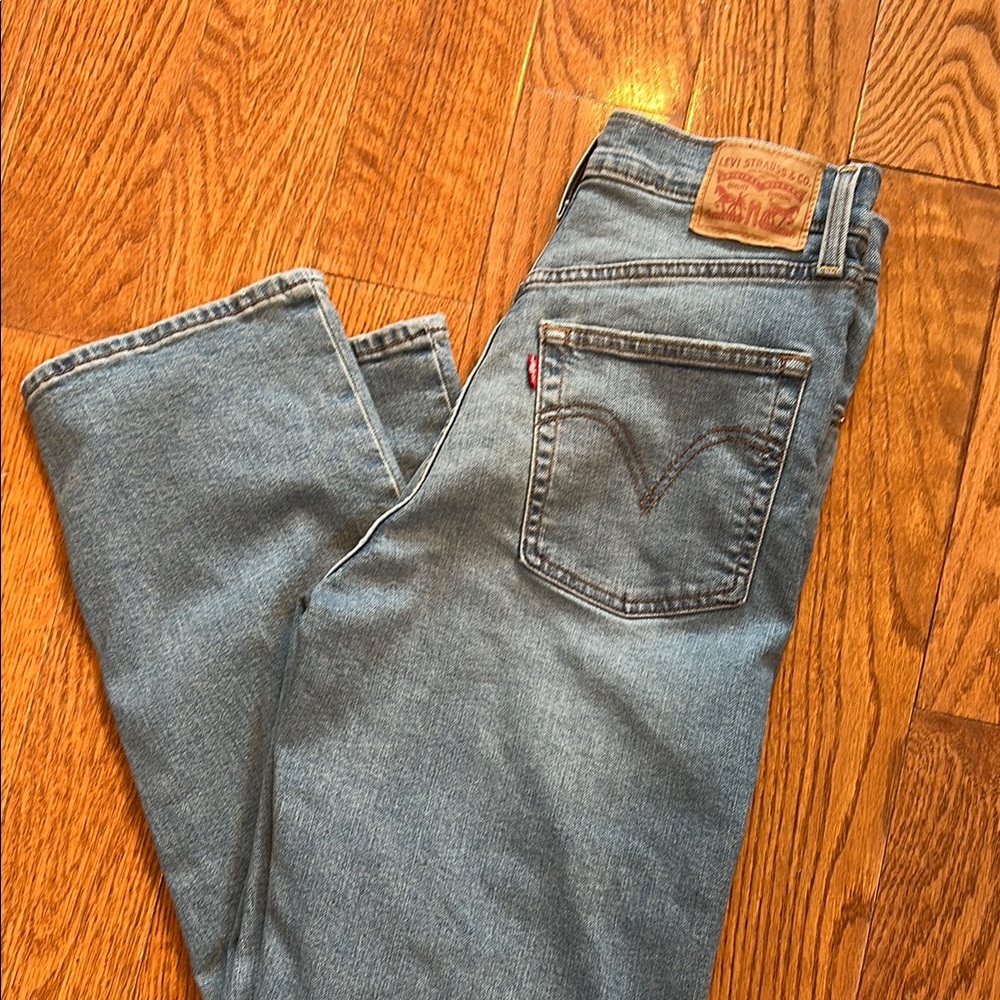 Levi's Women's Ribcage Blue Jeans